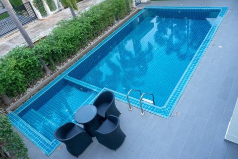 House in Pattaya, Thailand 4 bedrooms № 243193