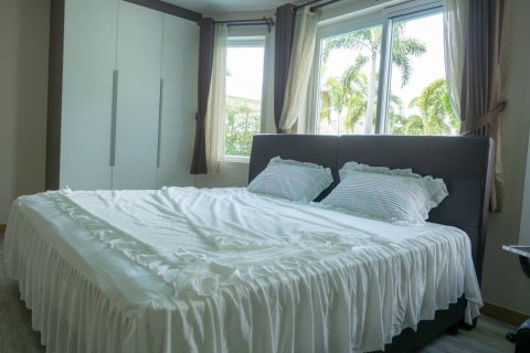 House in Pattaya, Thailand 4 bedrooms № 243193 - photo 26