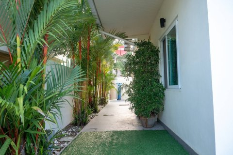 House in Pattaya, Thailand 4 bedrooms № 243193 - photo 20