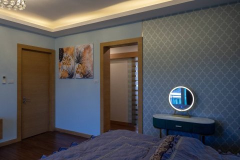 House in Pattaya, Thailand 4 bedrooms № 243193 - photo 14