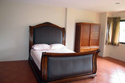 Condominio de 1 dormitorio en Jomtien Beach, Pattaya, Tailandia № 242696 - foto 2