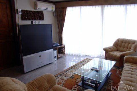 Condominio de 2 dormitorios en Jomtien Beach, Pattaya, Tailandia № 242192