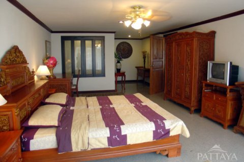 Condominio de 2 dormitorios en Jomtien Beach, Pattaya, Tailandia № 242192 - foto 12