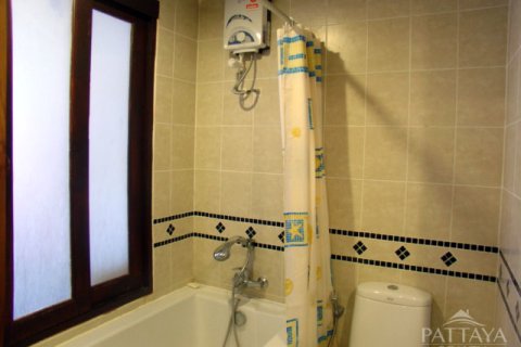 Condominio de 2 dormitorios en Jomtien Beach, Pattaya, Tailandia № 242192 - foto 14