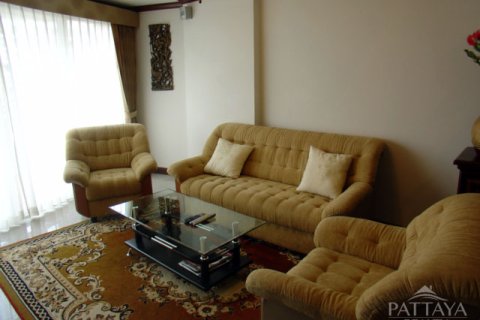 Condominio de 2 dormitorios en Jomtien Beach, Pattaya, Tailandia № 242192 - foto 2