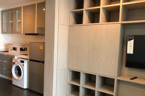 Condo in Bangkok, Thailand, 1 bedroom  № 254826 - photo 8