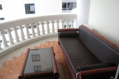 Condominio de 1 dormitorio en Pattaya, Tailandia № 242741 - foto 2