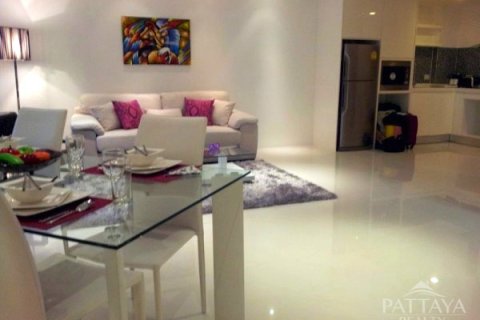 Condo in Pattaya, Thailand, 2 bedrooms  № 242150 - photo 4