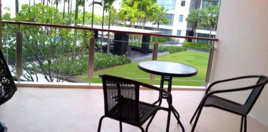 Condo in Pattaya, Thailand, 2 bedrooms  № 242150
