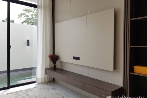 Casa de 4 dormitorios en Pattaya, Tailandia № 163965 - foto 6