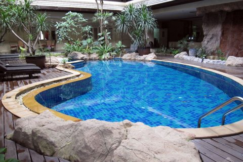 Condominio de 2 dormitorios en Pattaya, Tailandia № 242643