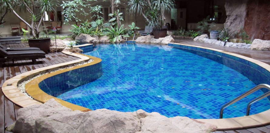 Condominio de 2 dormitorios en Pattaya, Tailandia № 242643