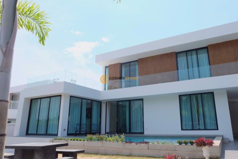 Studio in Bang Lamung, Thailand № 243531