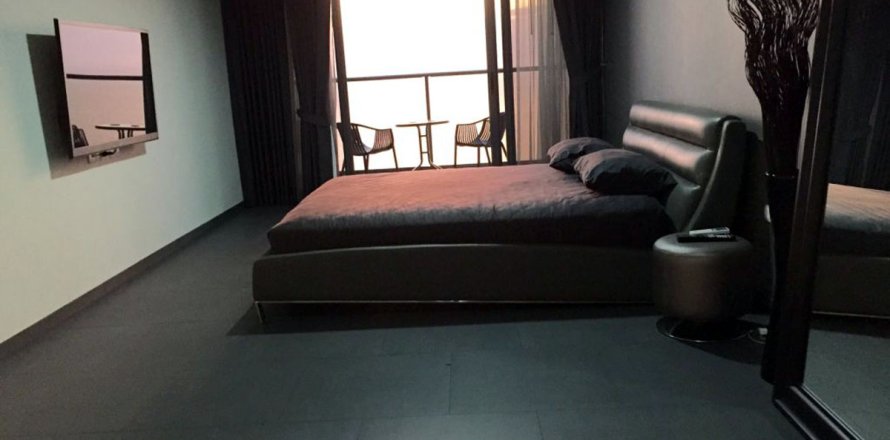 Condominio de 1 dormitorio en Pattaya, Tailandia № 242194