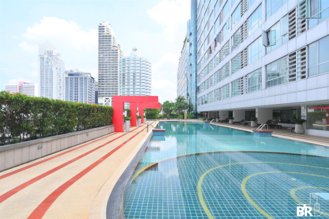 Condominio de 3 dormitorios en Bangkok, Tailandia № 185195
