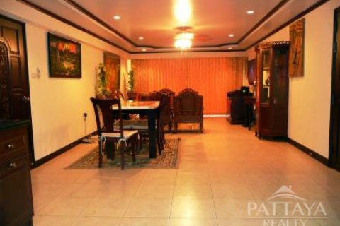 Condo sur Jomtien Beach, Pattaya, Thaïlande, 2 chambres № 242749