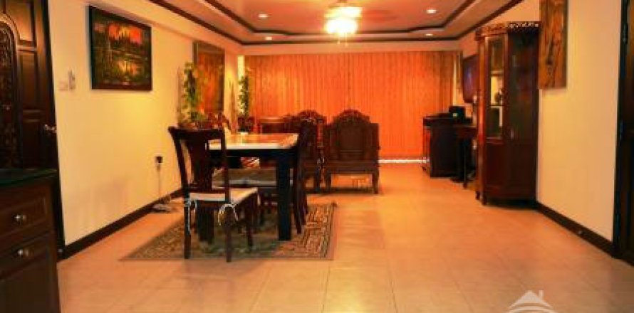 Condo sur Jomtien Beach, Pattaya, Thaïlande, 2 chambres  № 242749