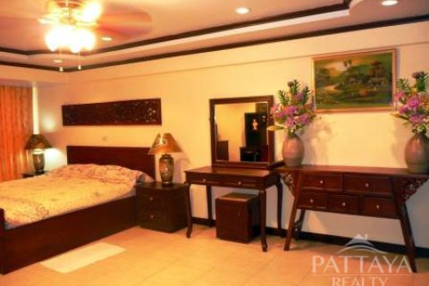 Condo sur Jomtien Beach, Pattaya, Thaïlande, 2 chambres  № 242749 - photo 4