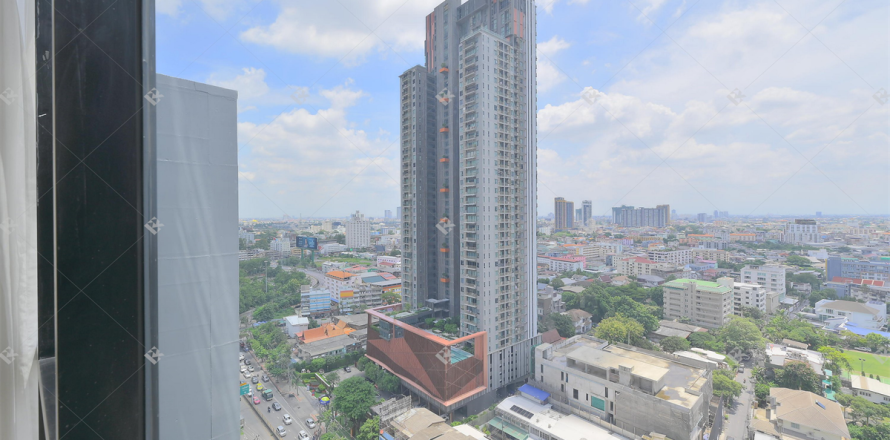 Condominio de 2 dormitorios en Bangkok, Tailandia № 199831