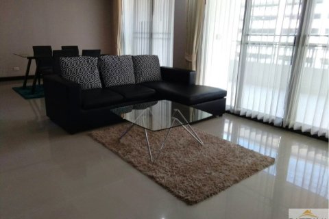 Condominio de 2 dormitorios en Pattaya, Tailandia № 242394 - foto 11