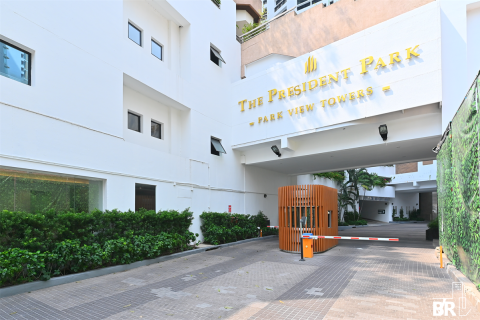 Condo in Bangkok, Thailand, 3 bedrooms № 187927 - photo 11