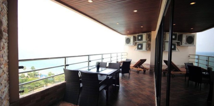 Condominio de 2 dormitorios en Pattaya, Tailandia № 242985