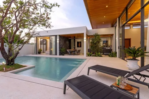 Casa de 3 dormitorios en Bang Tao, Tailandia № 120938