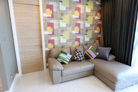 Condominio de 1 dormitorio en Jomtien Beach, Pattaya, Tailandia № 242209 - foto 2