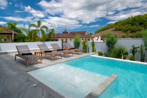 Chalet de 2 dormitorios en Hua Hin, Tailandia № 234292 - foto 19