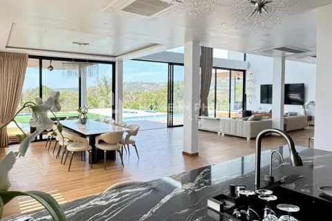 House in Phuket, Thailand 6 bedrooms № 241839 - photo 3