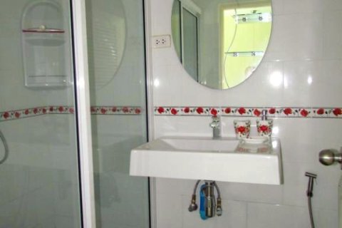 Condominio de 1 dormitorio en Pattaya, Tailandia № 242224 - foto 9