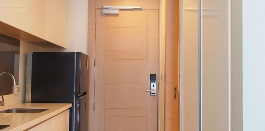 Estudio en el condominio en Pattaya, Tailandia № 242434