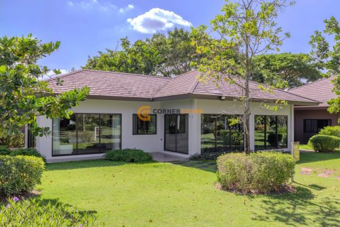 Estudio en Pattaya, Tailandia № 243552