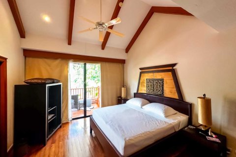 Casa de 3 dormitorios en Bang Tao, Tailandia № 84833 - foto 15