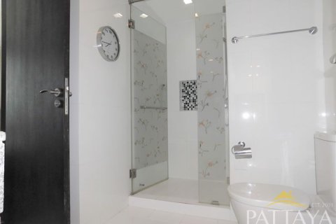 Condominio de 2 dormitorios en Pattaya, Tailandia № 242472 - foto 11