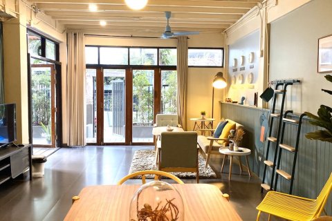 Townhouse in Watthana, Bangkok, Thailand 3 bedrooms № 244892