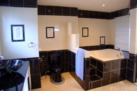 Eigentumswohnung in Pattaya, Thailand, 2 Schlafzimmer № 242147