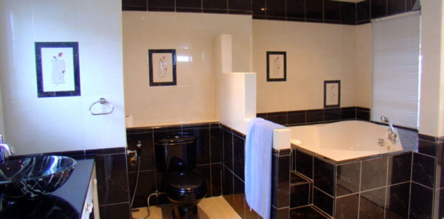 Eigentumswohnung in Pattaya, Thailand, 2 Schlafzimmer  № 242147