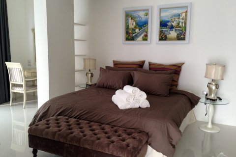 Condominio de 3 dormitorios en Pattaya, Tailandia № 242830 - foto 10