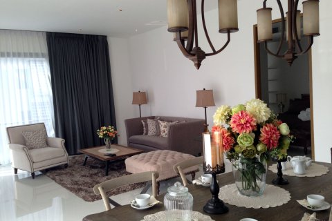 Condominio de 3 dormitorios en Pattaya, Tailandia № 242830 - foto 9