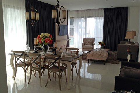 Condominio de 3 dormitorios en Pattaya, Tailandia № 242830 - foto 4