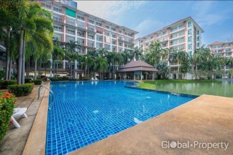 Condo in Pattaya, Thailand, 1 bedroom № 234176 - photo 5