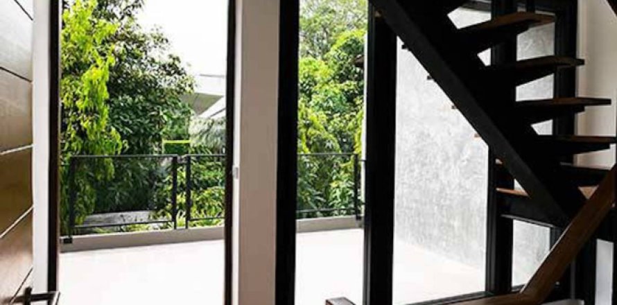 Casa de 3 dormitorios en Watthana, Bangkok, Tailandia № 244906