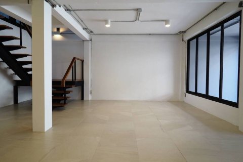 Casa de 3 dormitorios en Watthana, Bangkok, Tailandia № 244906 - foto 5