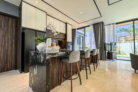 Casa de 4 dormitorios en Bang Tao, Tailandia № 28581 - foto 3