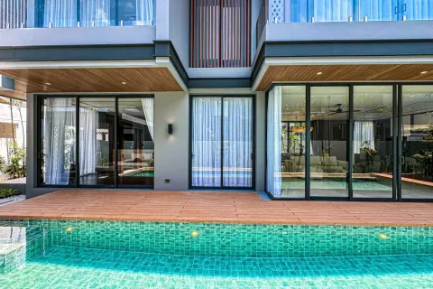 Casa de 4 dormitorios en Bang Tao, Tailandia № 28581 - foto 2