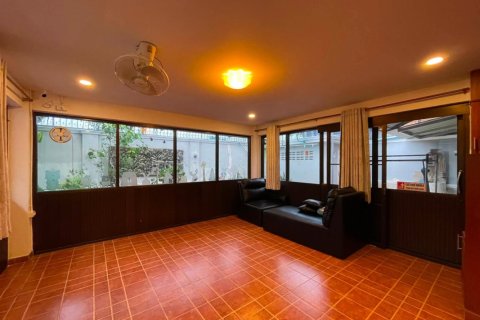 Chalet de 5 dormitorios en Pattaya, Tailandia № 241959 - foto 10
