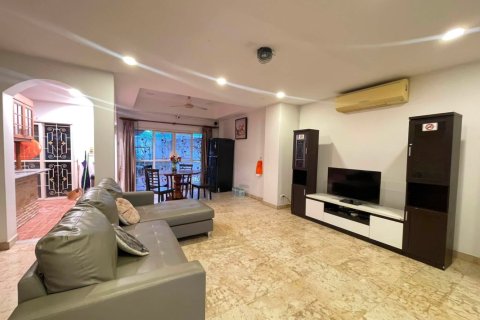 Chalet de 5 dormitorios en Pattaya, Tailandia № 241959 - foto 4
