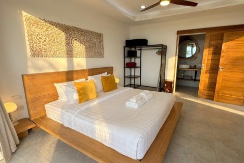 House in Ko Samui, Thailand 4 bedrooms № 126727 - photo 9