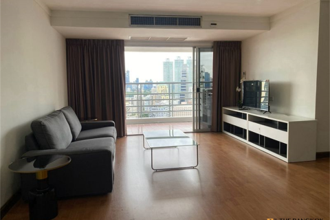 Condo in Bangkok, Thailand, 3 bedrooms № 248061
